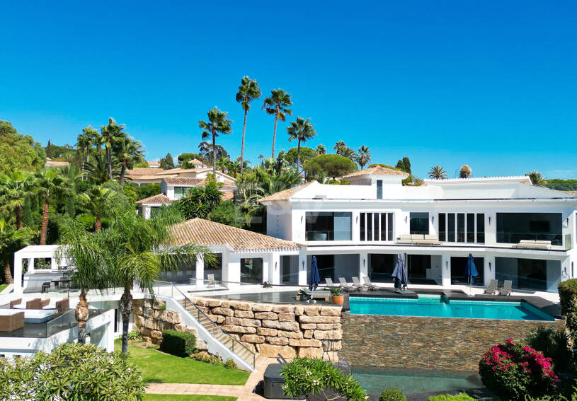 Villa moderna en Hacienda Las Chapas con impresionantes vistas al mar