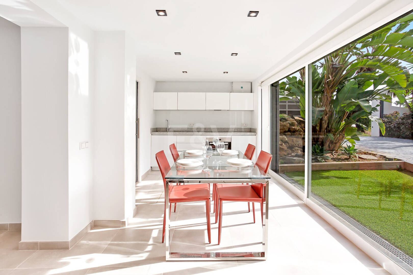 Villa moderna en Hacienda Las Chapas con impresionantes vistas al mar