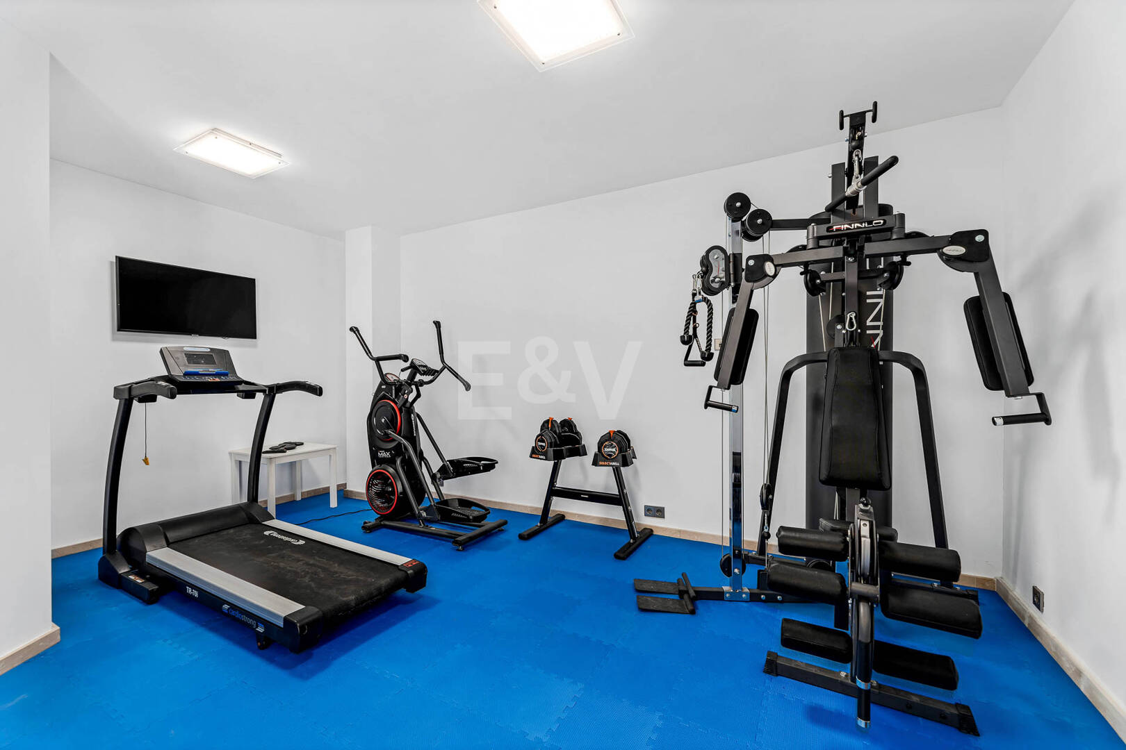 Villa moderna en Hacienda Las Chapas con impresionantes vistas al mar