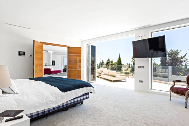 Modern Villa i Hacienda Las Chapas med havsutsikt