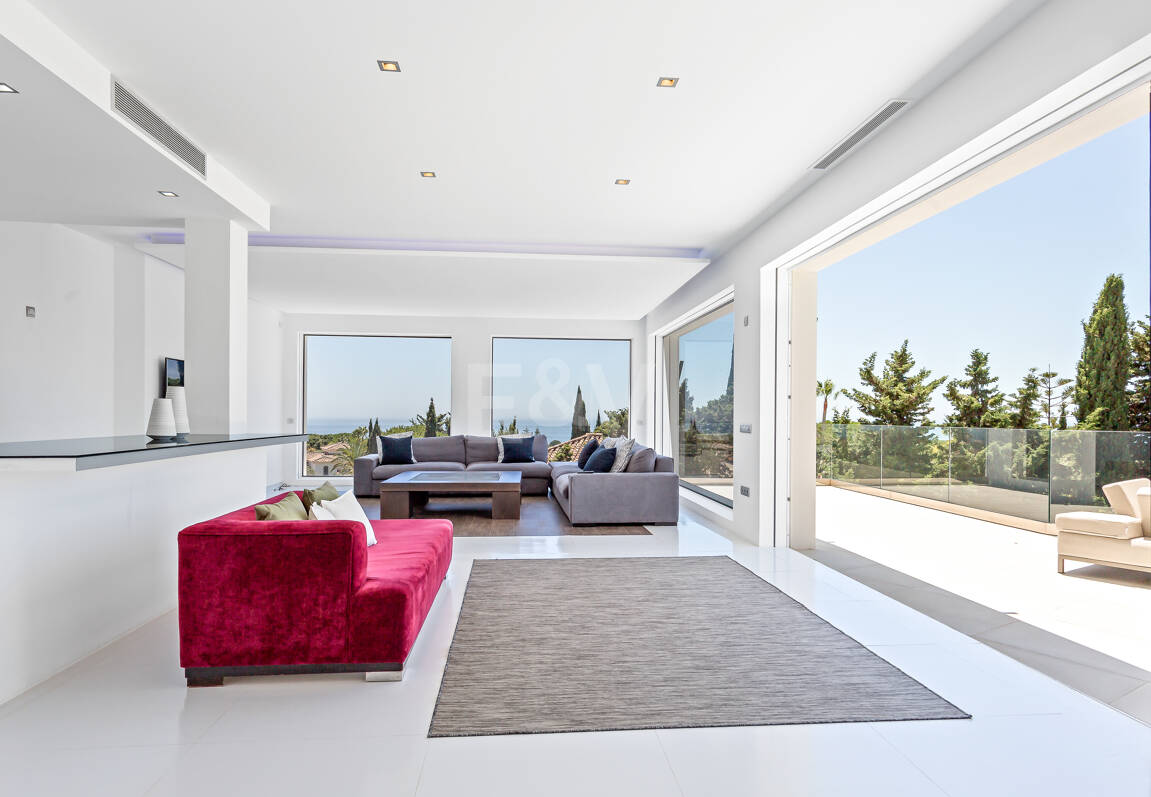 Modern Villa i Hacienda Las Chapas med havsutsikt