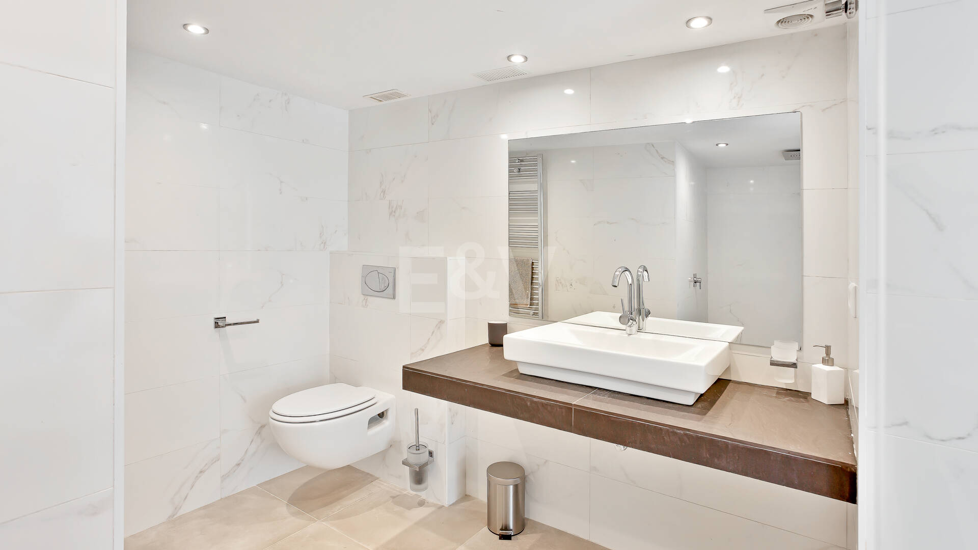 Modern Villa i Hacienda Las Chapas med havsutsikt