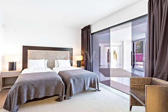 Villa moderna en Hacienda Las Chapas con impresionantes vistas al mar