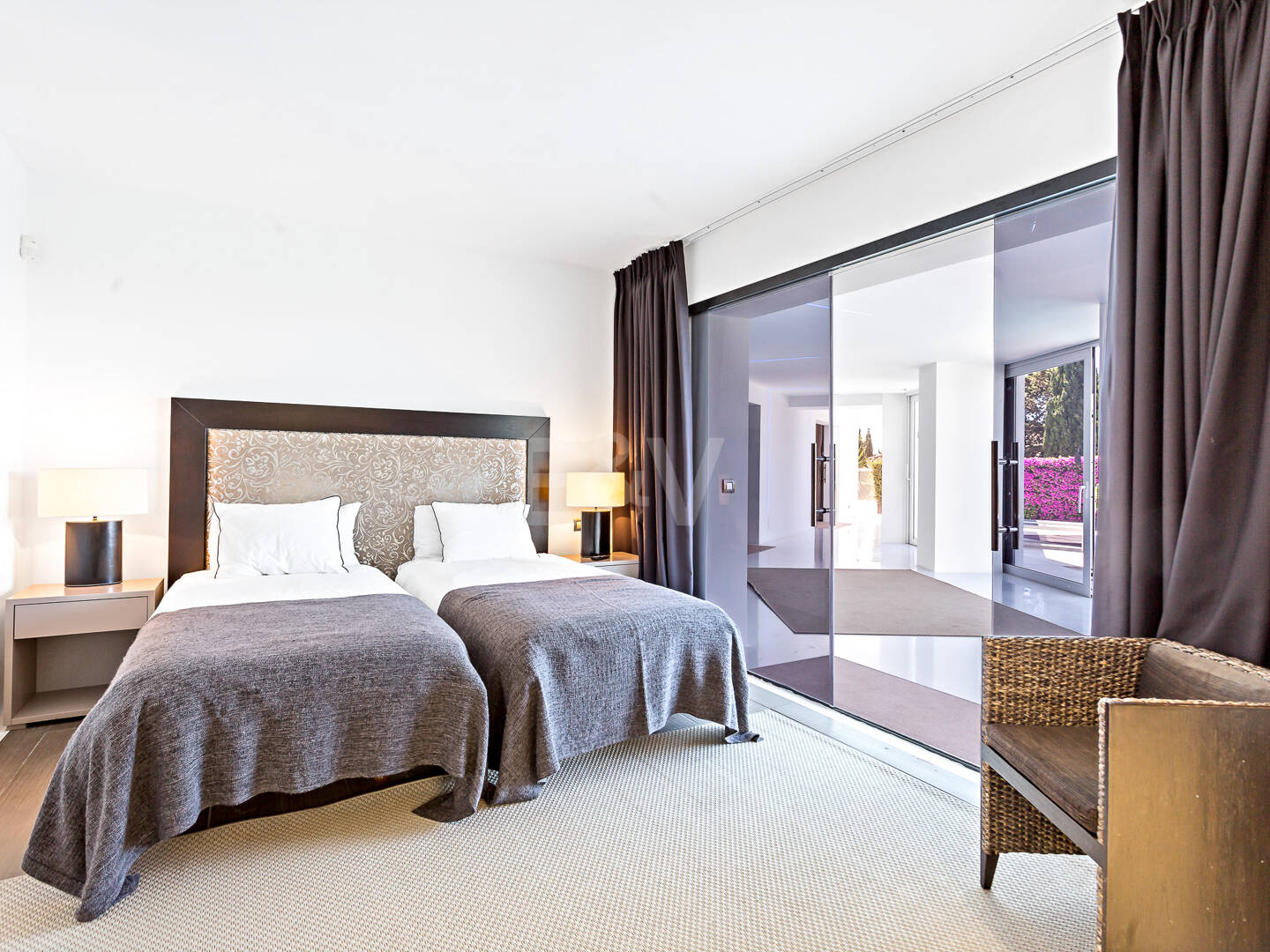 Villa moderna en Hacienda Las Chapas con impresionantes vistas al mar