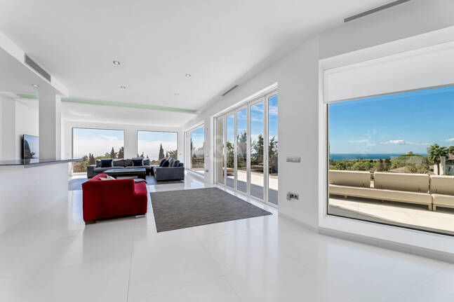 Villa moderna en Hacienda Las Chapas con impresionantes vistas al mar