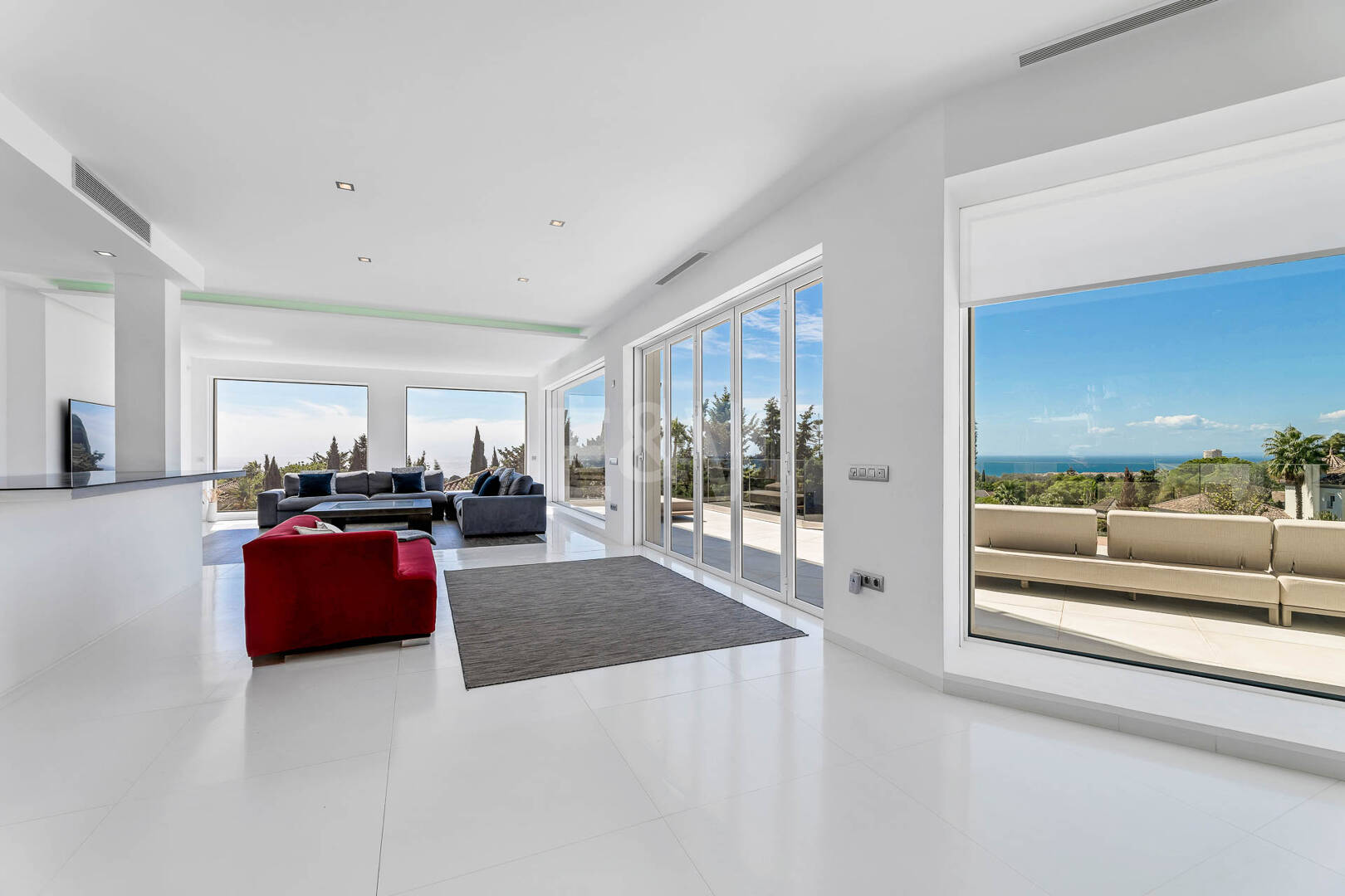 Villa moderna en Hacienda Las Chapas con impresionantes vistas al mar