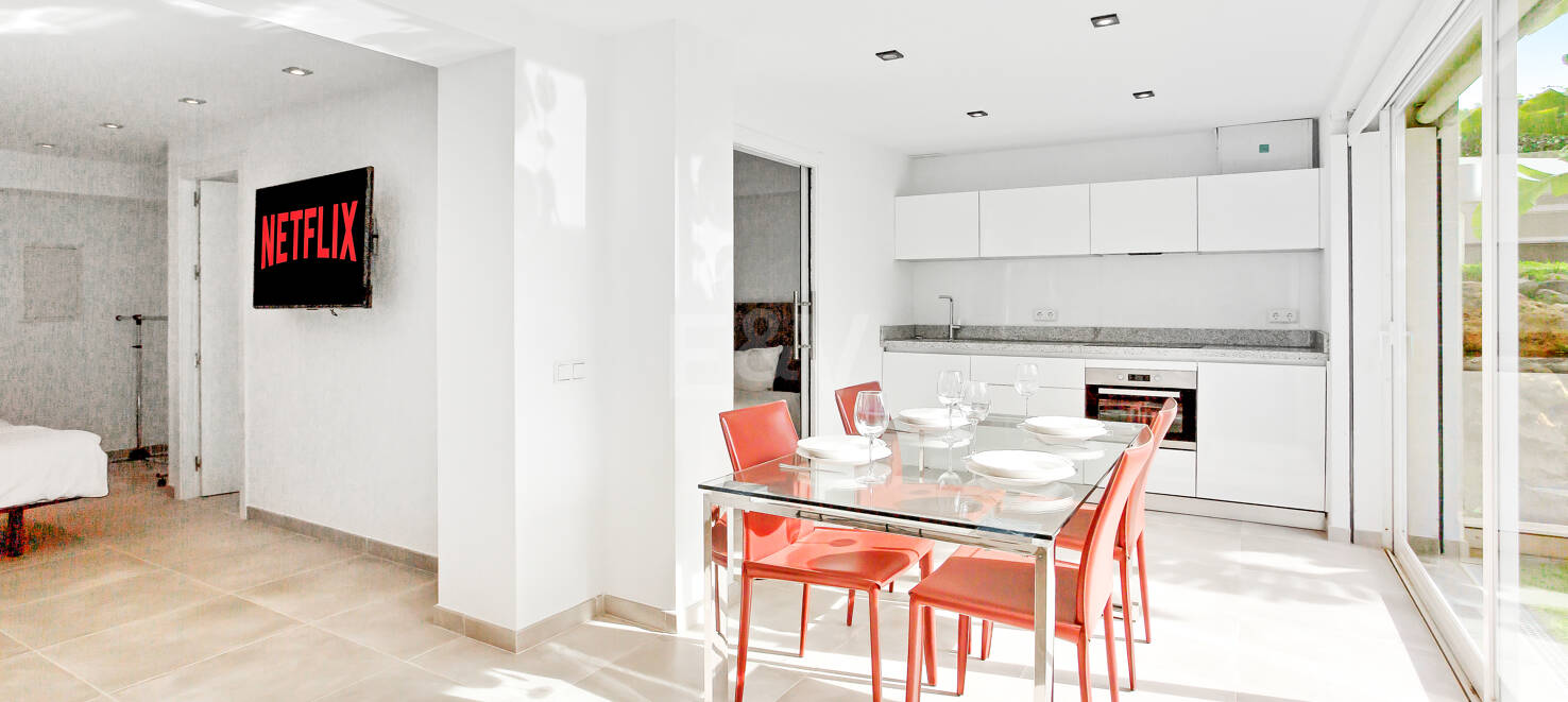 Modern Villa i Hacienda Las Chapas med havsutsikt