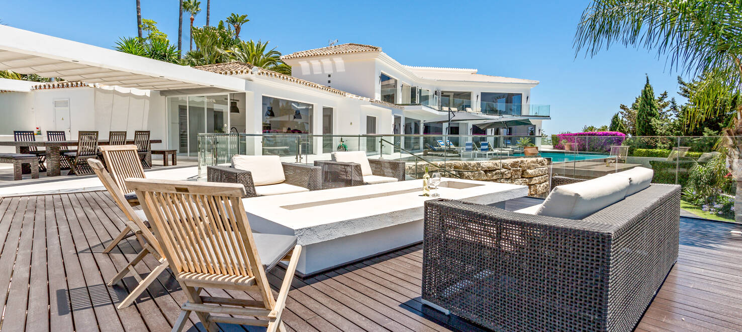 Modern Villa i Hacienda Las Chapas med havsutsikt