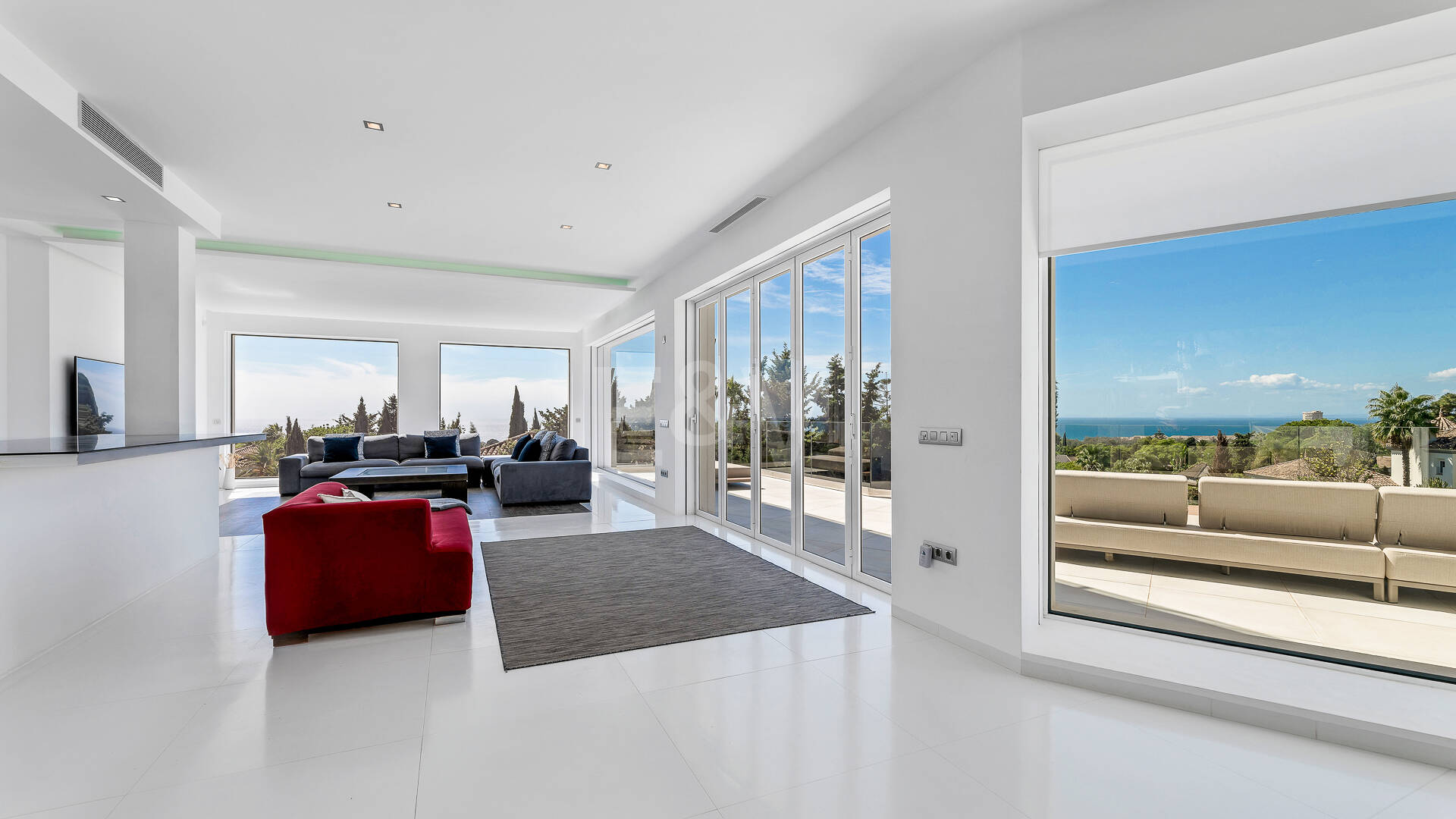 Modern Villa i Hacienda Las Chapas med havsutsikt