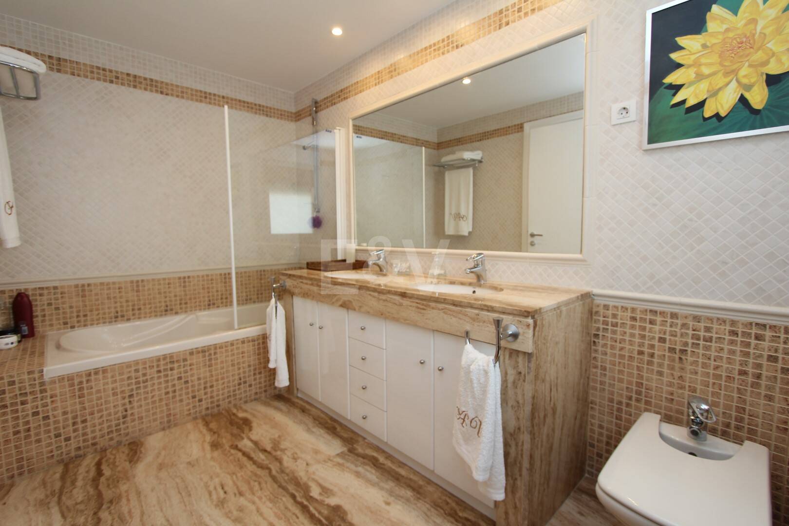 Moderne Villa in San Pedro Strand direkt am Strand mit Panoramablick.