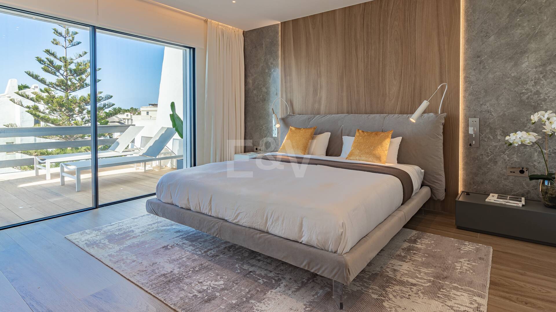 Luxurious Beachfront Townhouse in Coral Beach on Marbella's Golden Mile