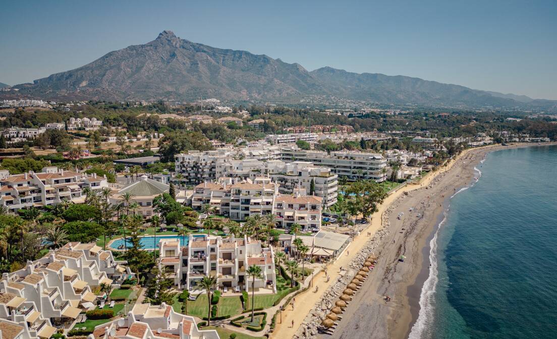 Luxurious Beachfront Townhouse in Coral Beach on Marbella's Golden Mile