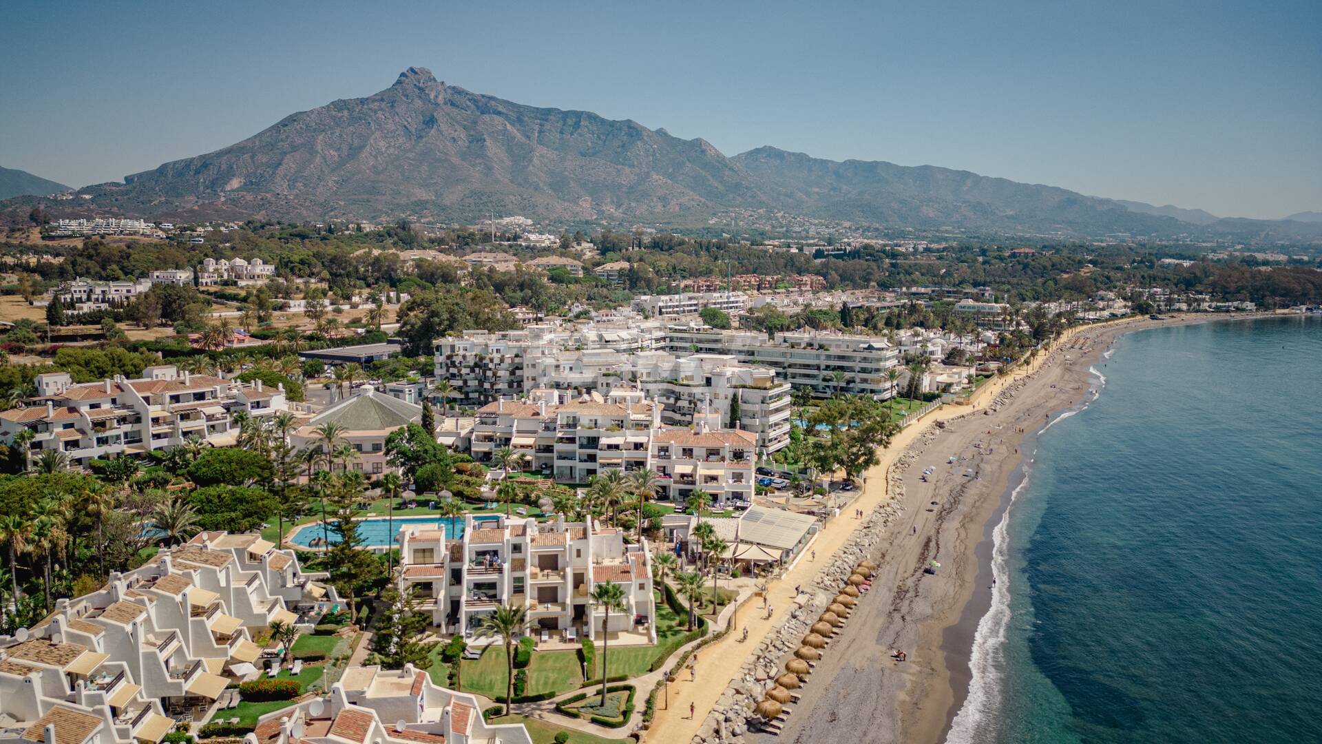 Luxurious Beachfront Townhouse in Coral Beach on Marbella's Golden Mile
