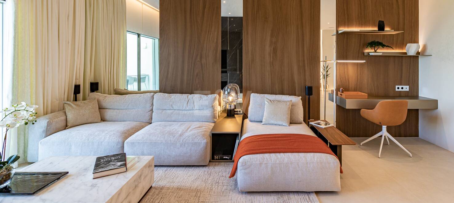 Lyxig Beachfront Townhouse i Coral Beach på Marbellas Golden Mile