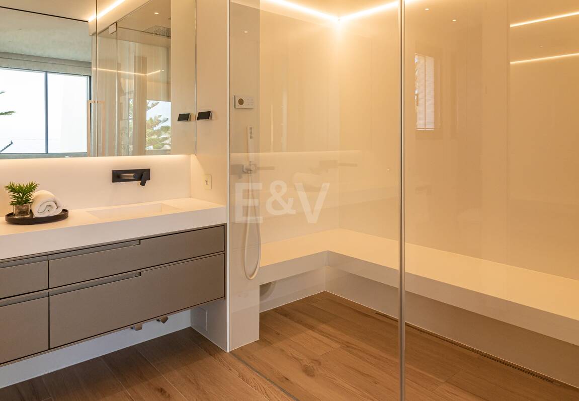 Luxueux Beachfront Townhouse à Coral Beach sur le Golden Mile de Marbella