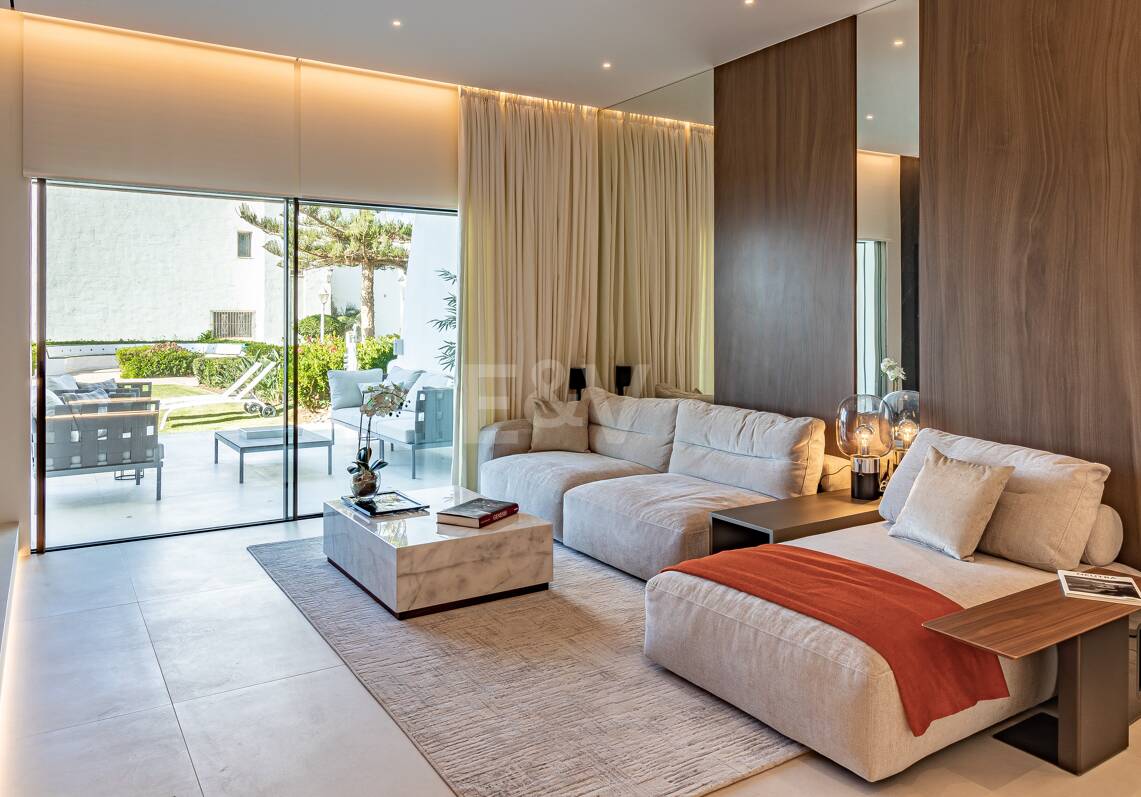 Luxueux Beachfront Townhouse à Coral Beach sur le Golden Mile de Marbella