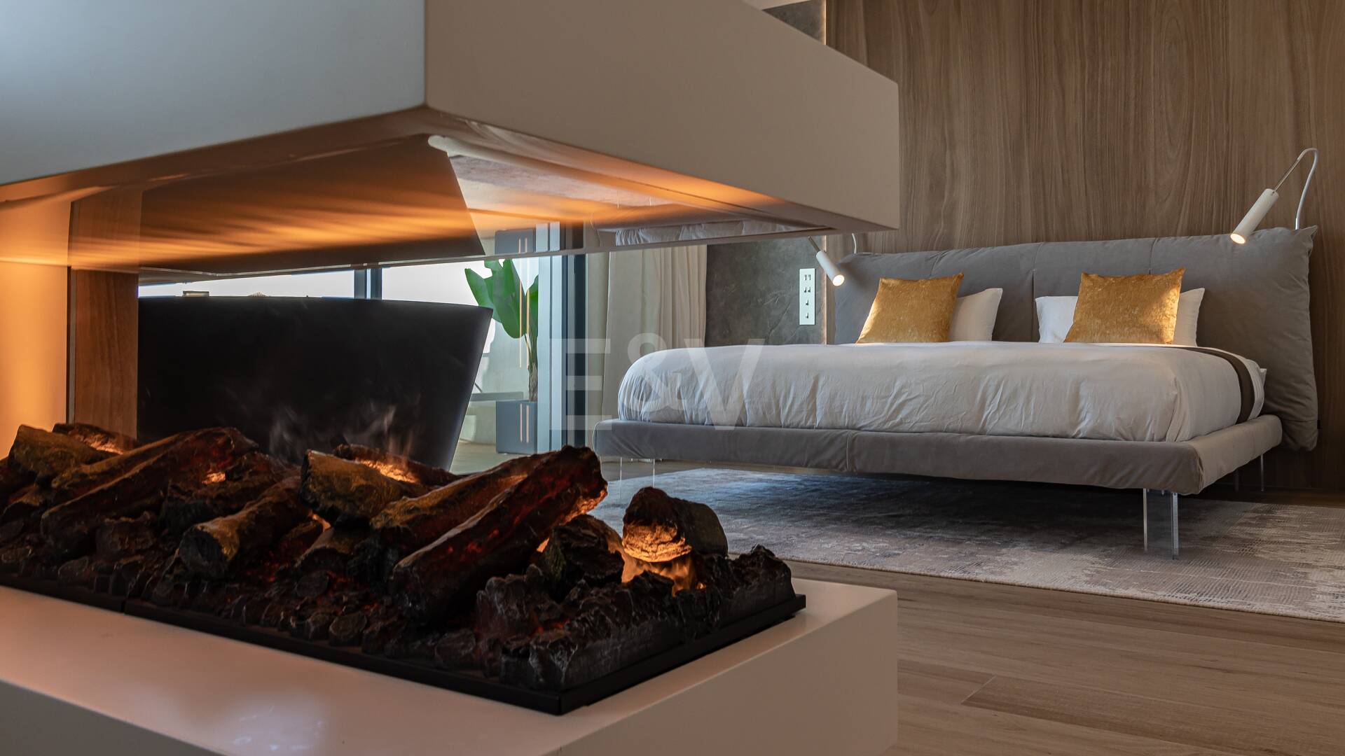 Luxurious Beachfront Townhouse in Coral Beach on Marbella's Golden Mile