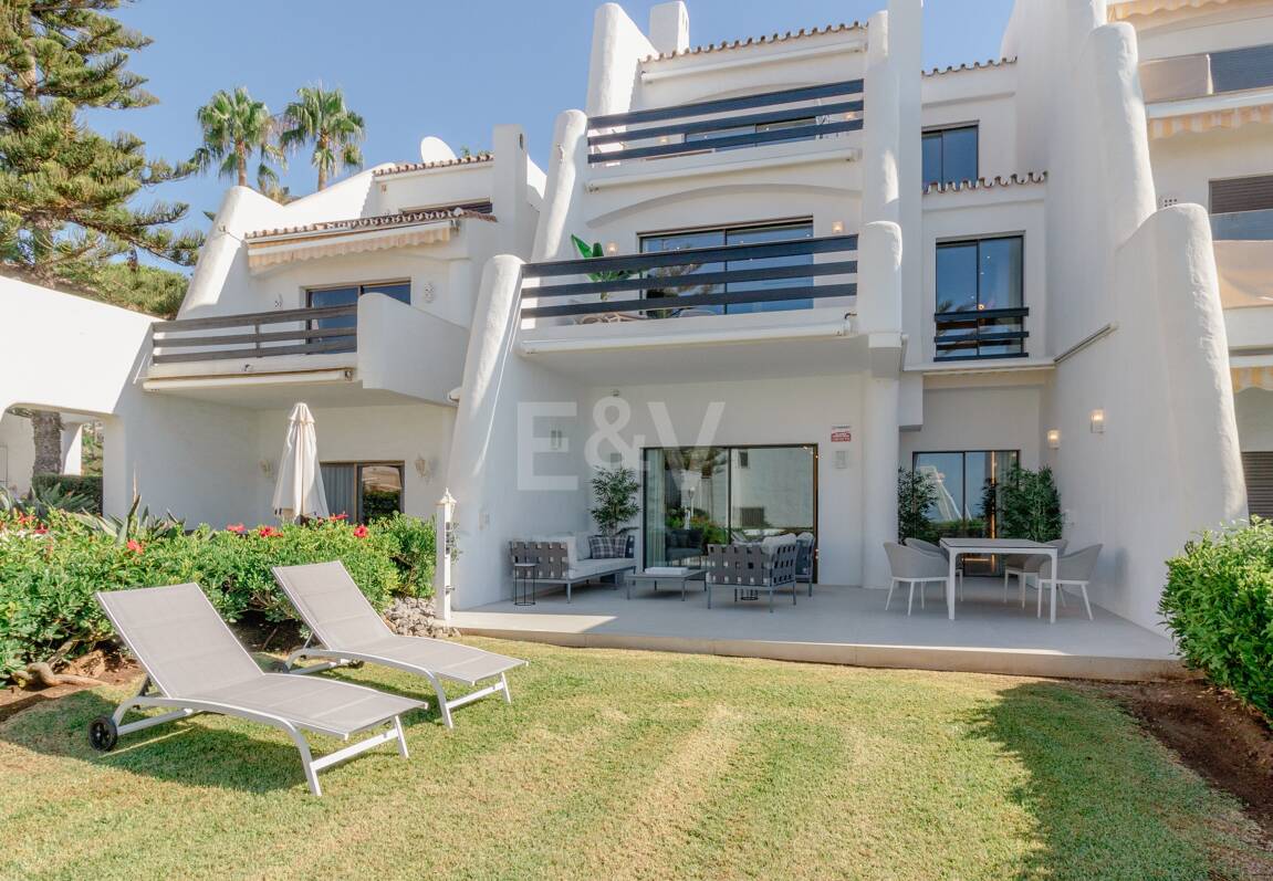 Luxueux Beachfront Townhouse à Coral Beach sur le Golden Mile de Marbella