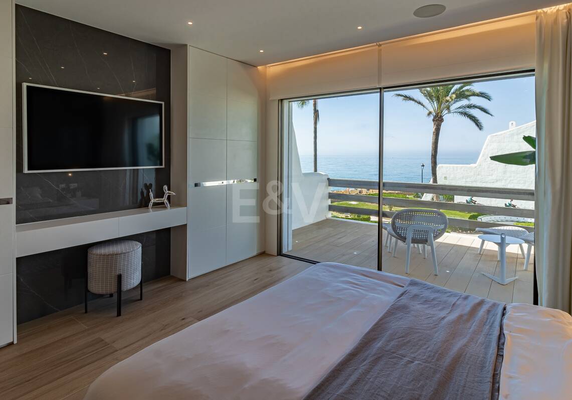 Luxueux Beachfront Townhouse à Coral Beach sur le Golden Mile de Marbella