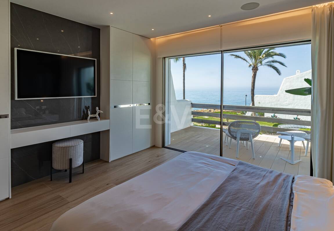 Luxueux Beachfront Townhouse à Coral Beach sur le Golden Mile de Marbella