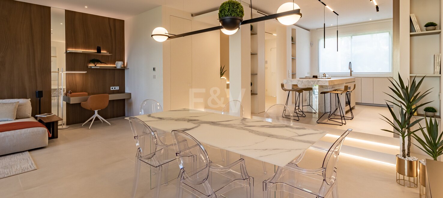 Luxurious Beachfront Townhouse in Coral Beach on Marbella's Golden Mile