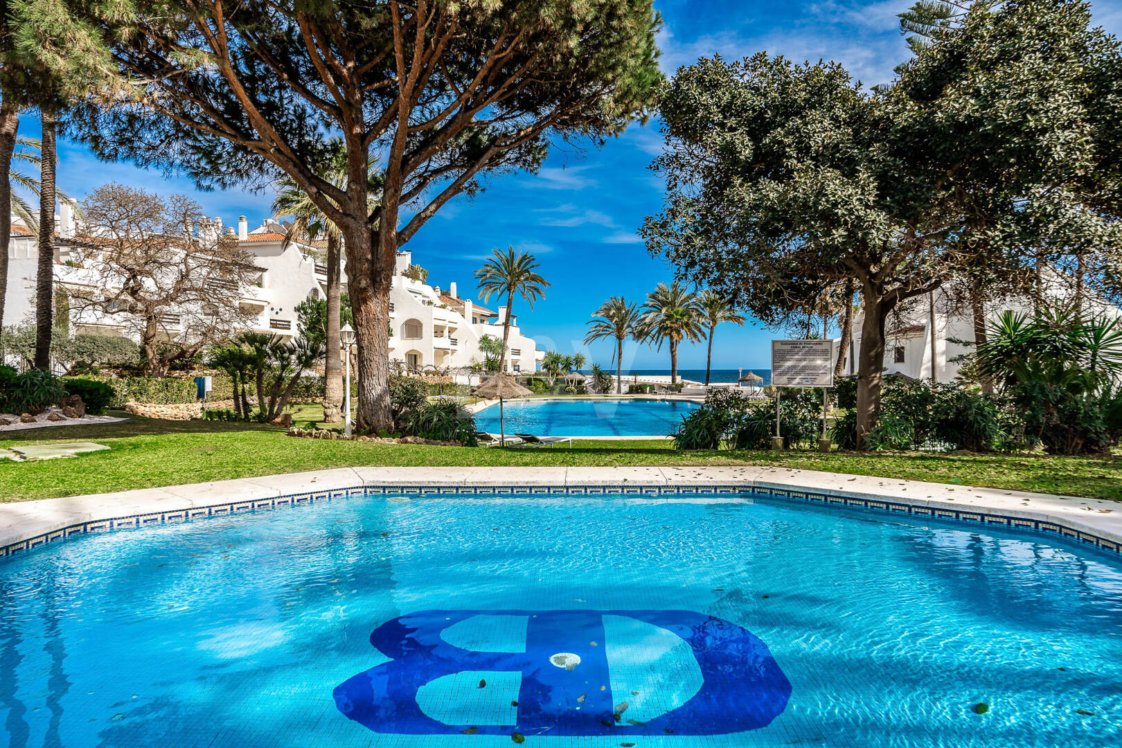 Luxueux Beachfront Townhouse à Coral Beach sur le Golden Mile de Marbella