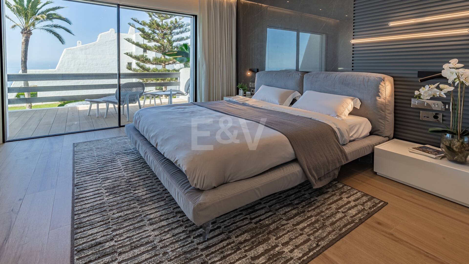 Luxueux Beachfront Townhouse à Coral Beach sur le Golden Mile de Marbella