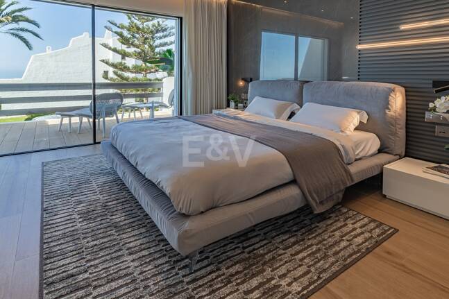 Luxueux Beachfront Townhouse à Coral Beach sur le Golden Mile de Marbella