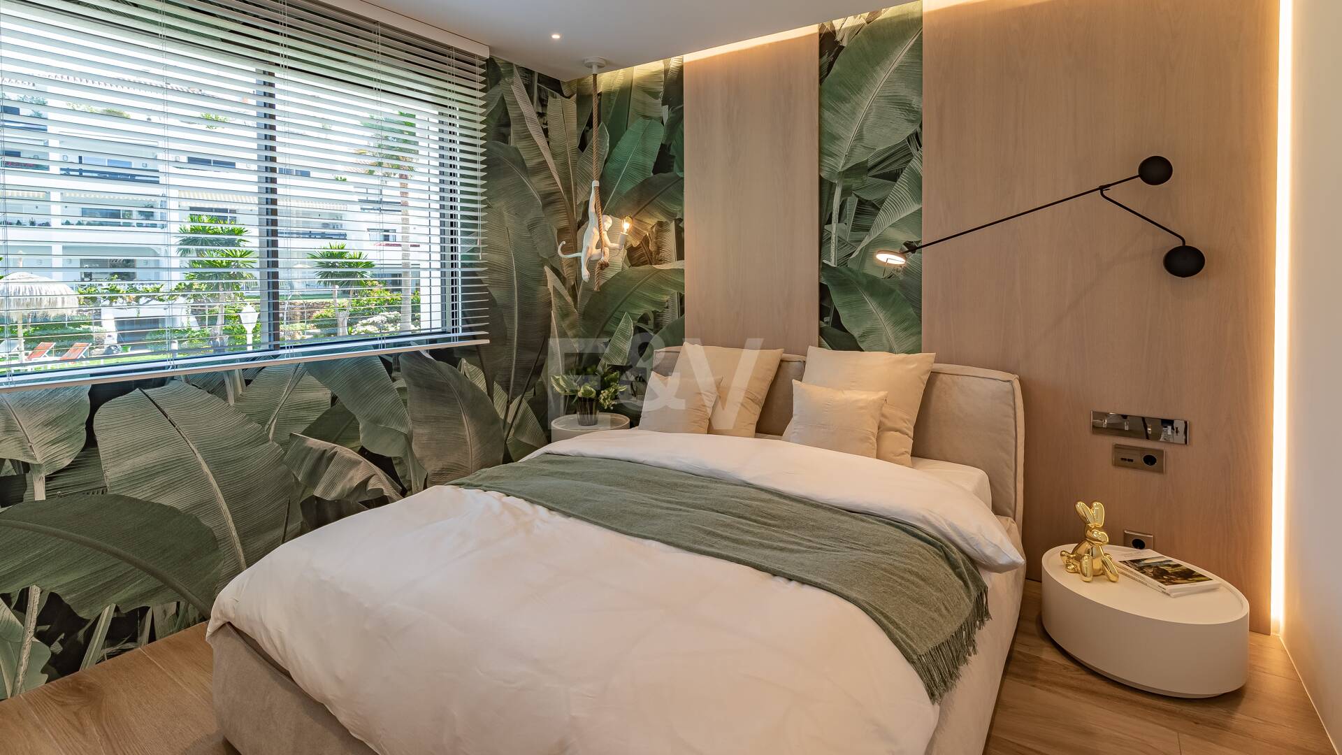 Luxurious Beachfront Townhouse in Coral Beach on Marbella's Golden Mile