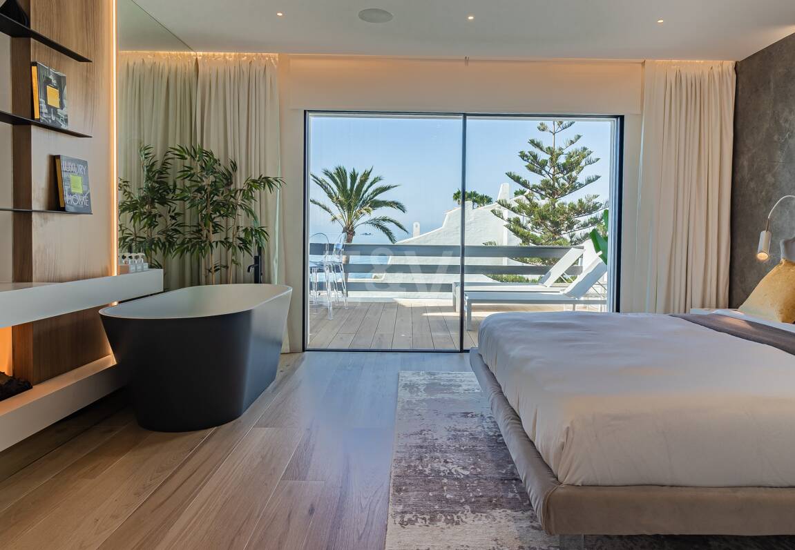 Luxueux Beachfront Townhouse à Coral Beach sur le Golden Mile de Marbella