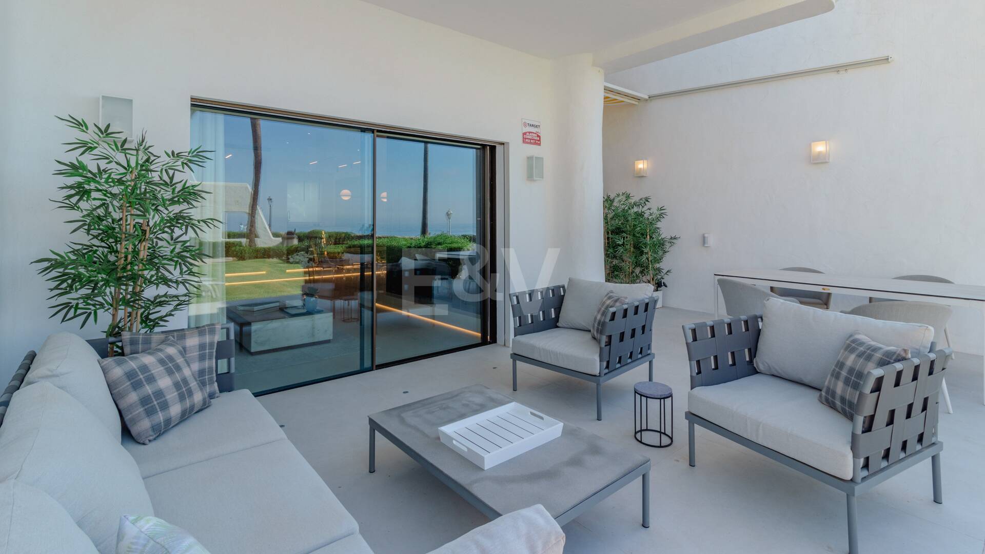 Luxueux Beachfront Townhouse à Coral Beach sur le Golden Mile de Marbella