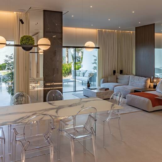 Lyxig Beachfront Townhouse i Coral Beach på Marbellas Golden Mile