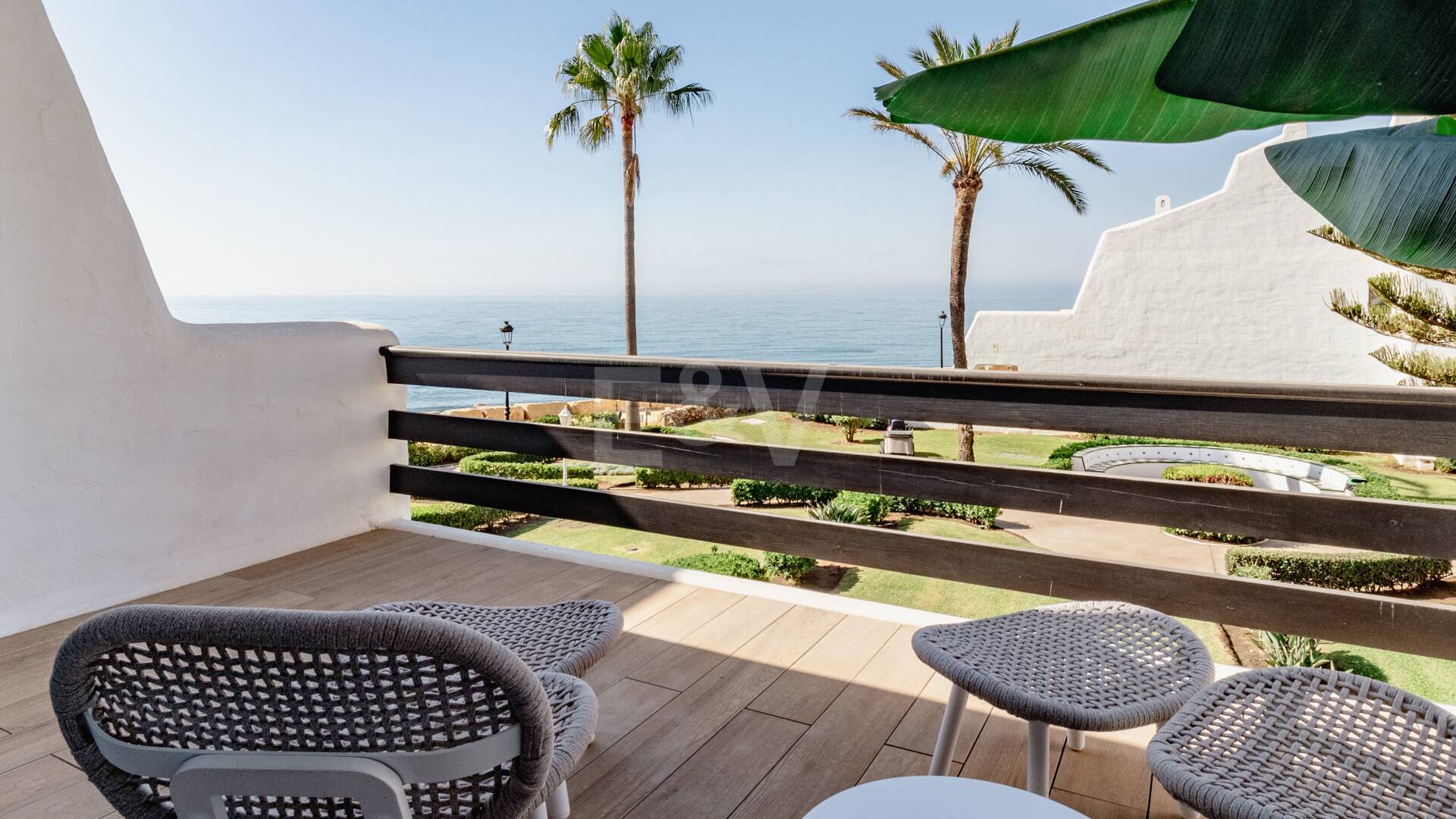 Luxueux Beachfront Townhouse à Coral Beach sur le Golden Mile de Marbella