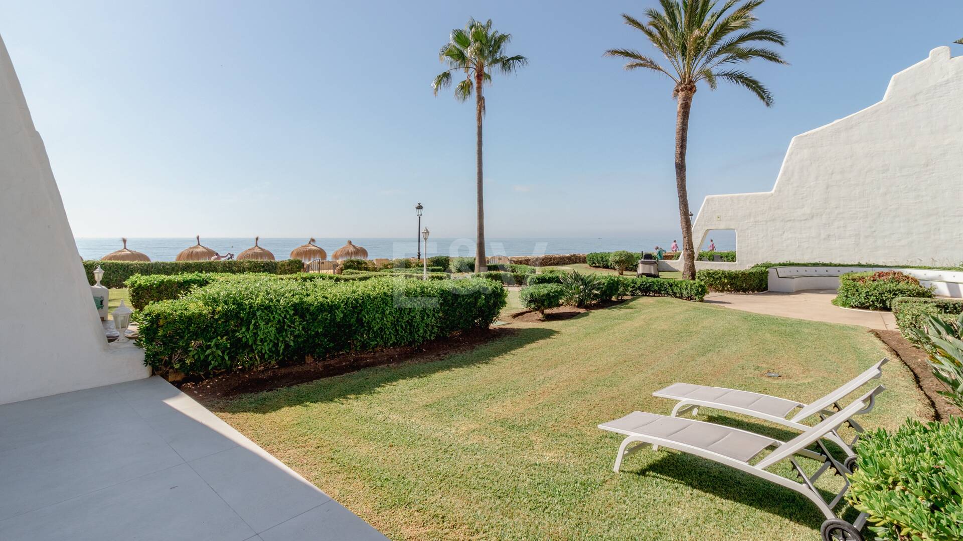 Luxueux Beachfront Townhouse à Coral Beach sur le Golden Mile de Marbella