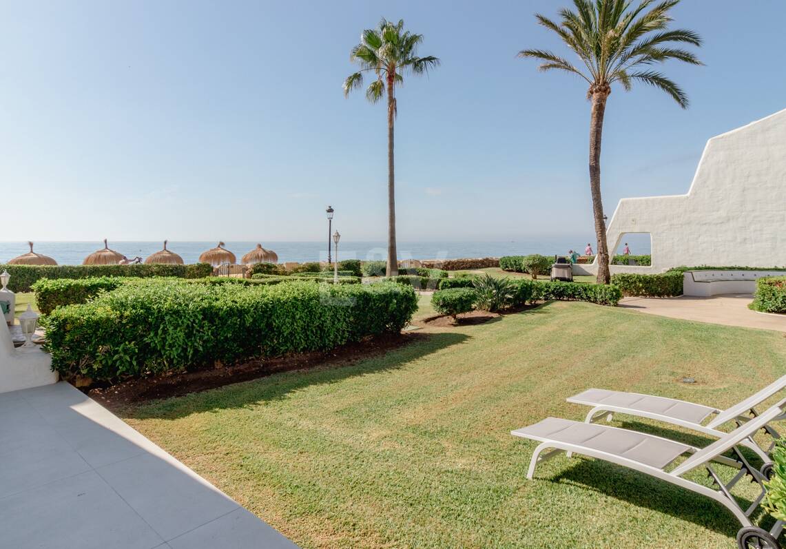 Luxueux Beachfront Townhouse à Coral Beach sur le Golden Mile de Marbella