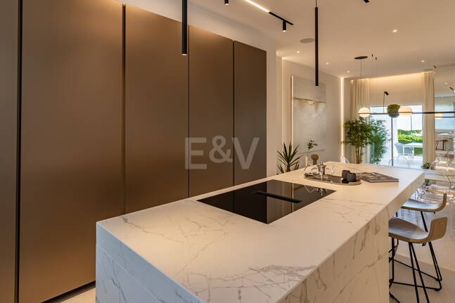 Luxueux Beachfront Townhouse à Coral Beach sur le Golden Mile de Marbella