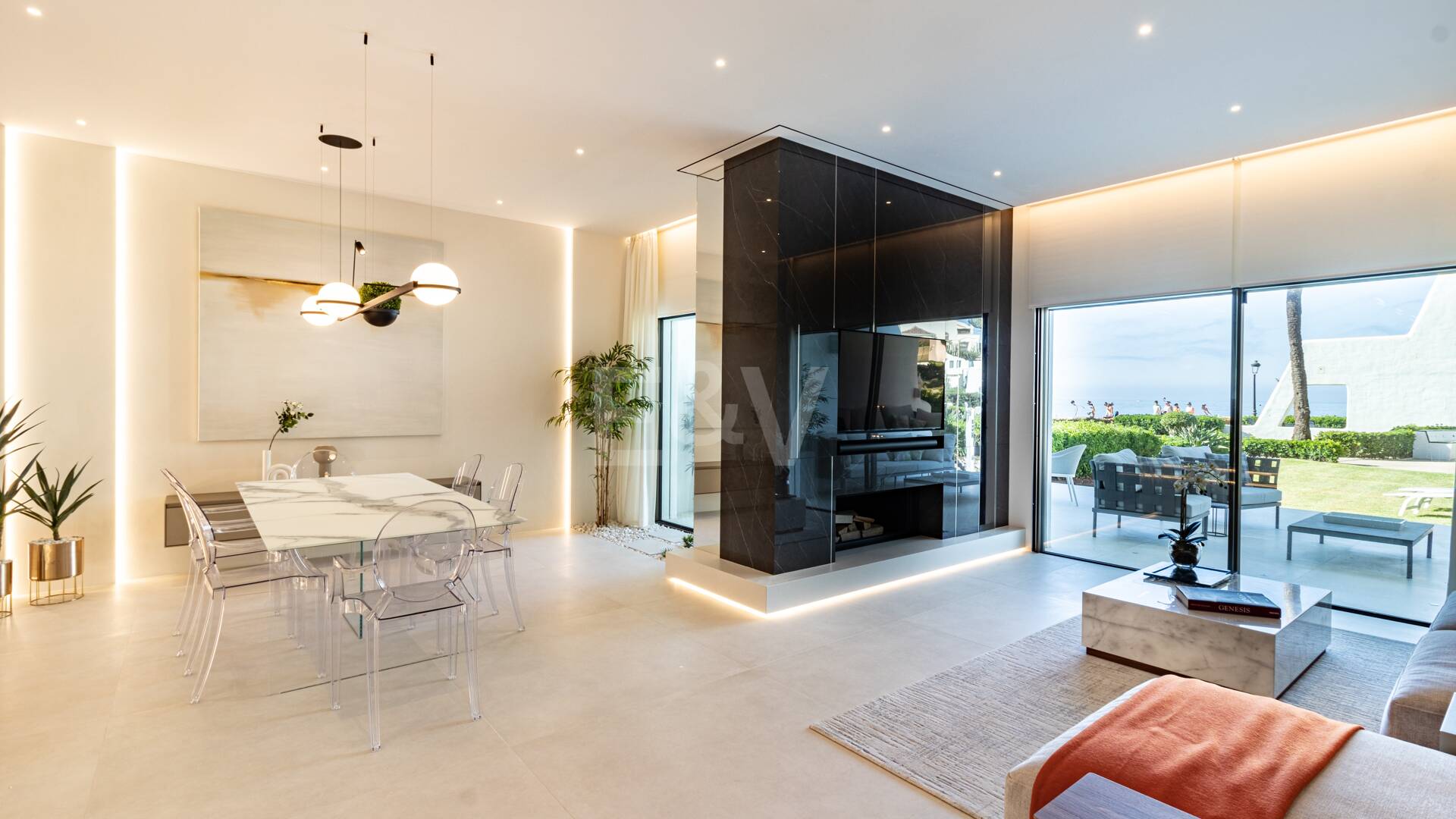 Luxueux Beachfront Townhouse à Coral Beach sur le Golden Mile de Marbella