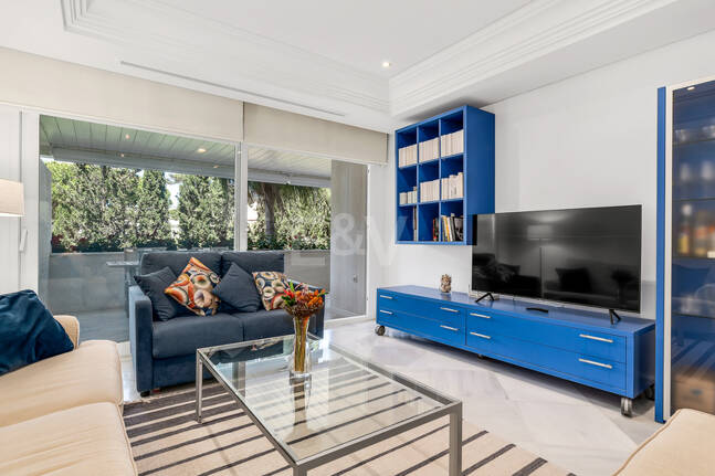 Apartamento de lujo frente a la playa. Precio desde €3,300 por semana