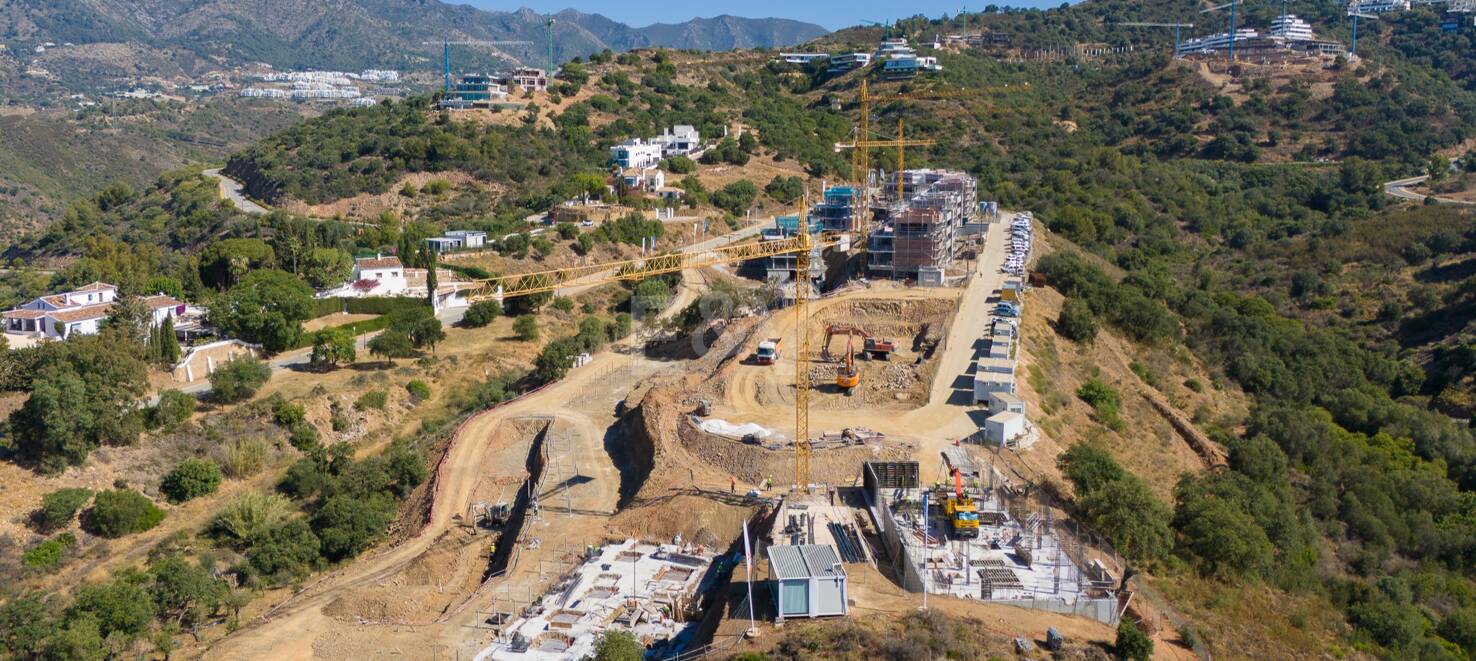 Lägenhet i Los Altos de Los Monteros under byggande med fantastisk utsikt