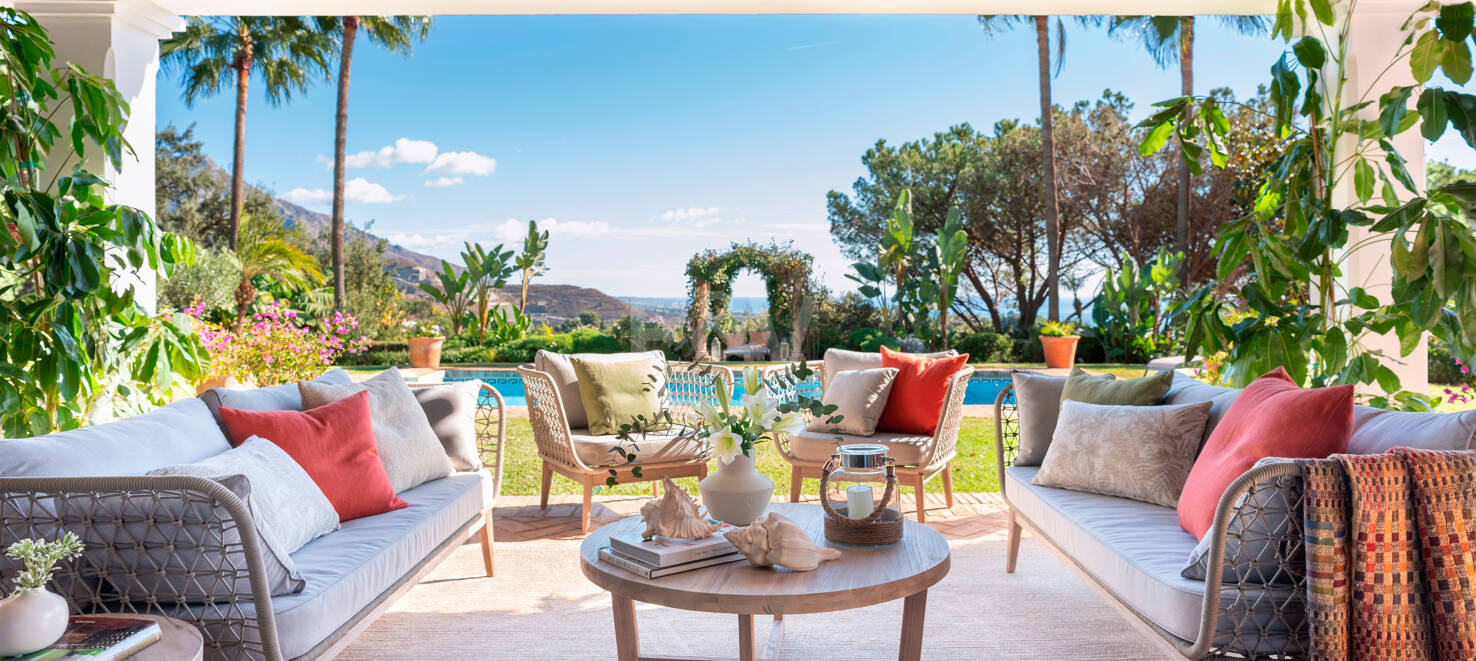 Villa de estilo andaluz con vistas panorámicas en El Madroñal