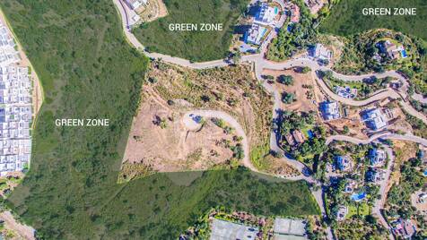 Très grand terrain avec vue imprenable sur la mer à La Mairena