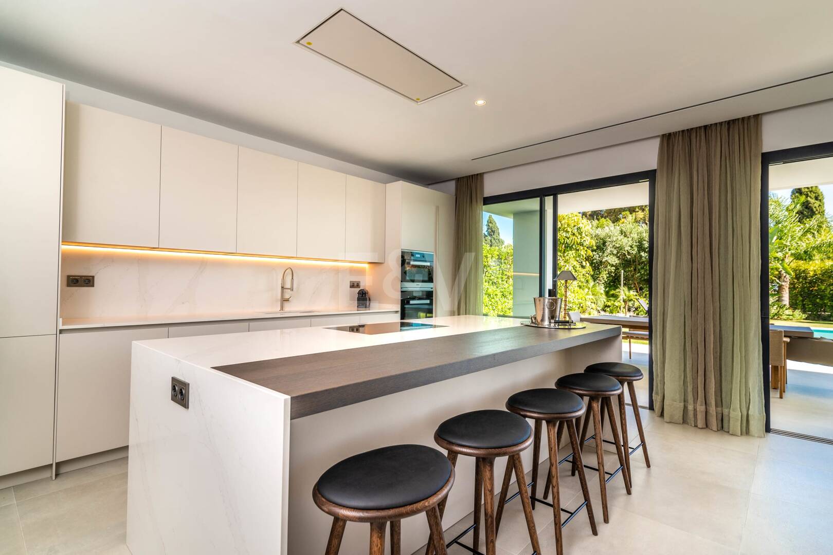 Villa à louer en Puerto Banus, Marbella (Toutes les zones)