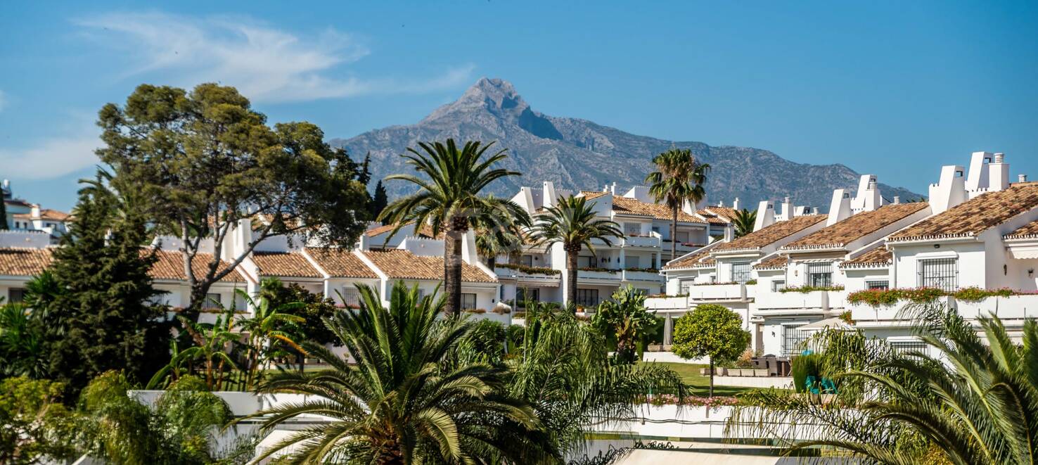 Fabulosa villa nueva y moderna en Puerto Banús. Precio desde €19,000 por semana