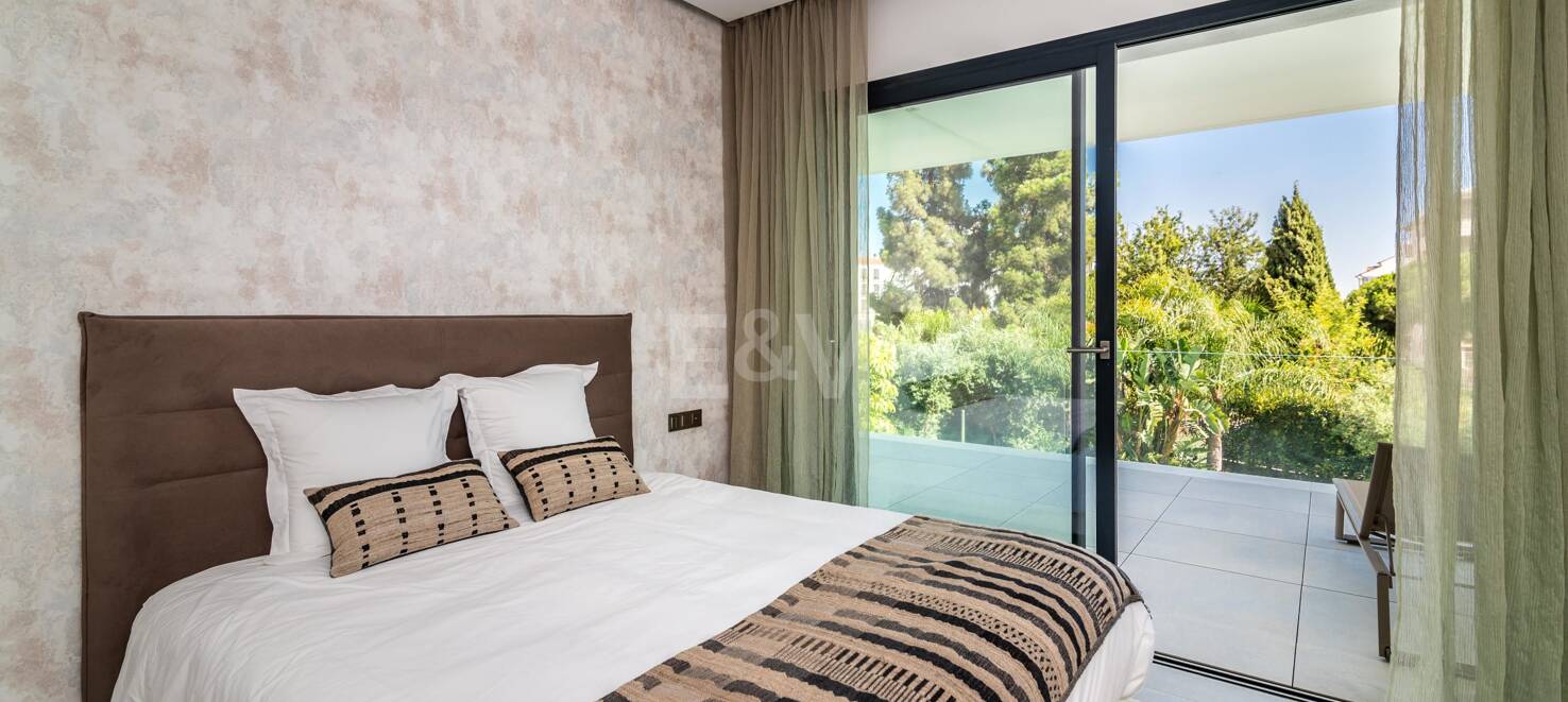 Fabulosa villa nueva y moderna en Puerto Banús. Precio desde €19,000 por semana