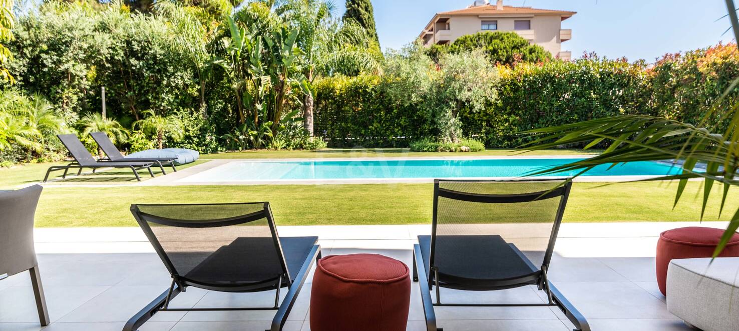Fabulosa villa nueva y moderna en Puerto Banús. Precio desde €19,000 por semana