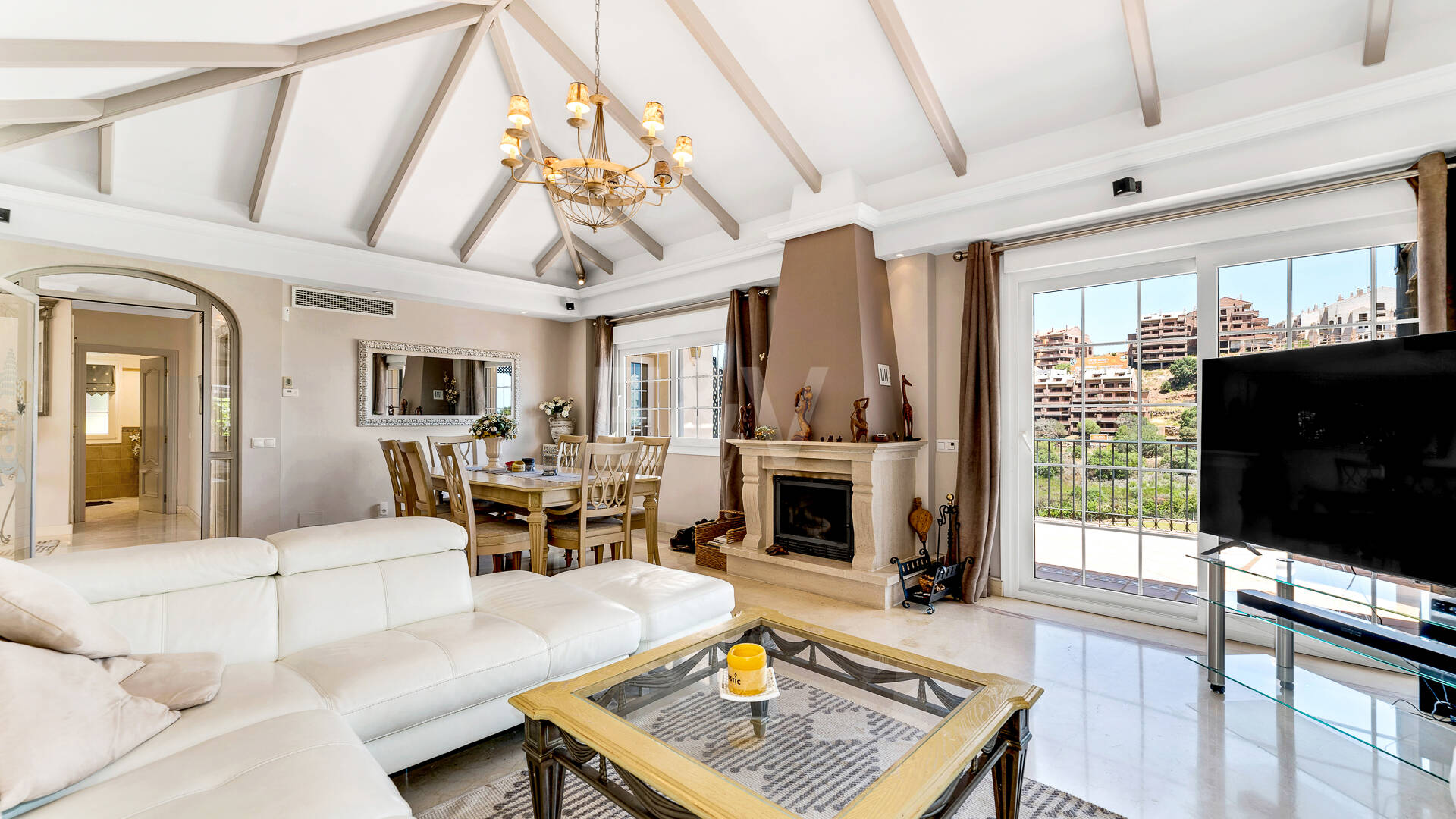 Villa en area Golf en Elviria con vistas al Mar