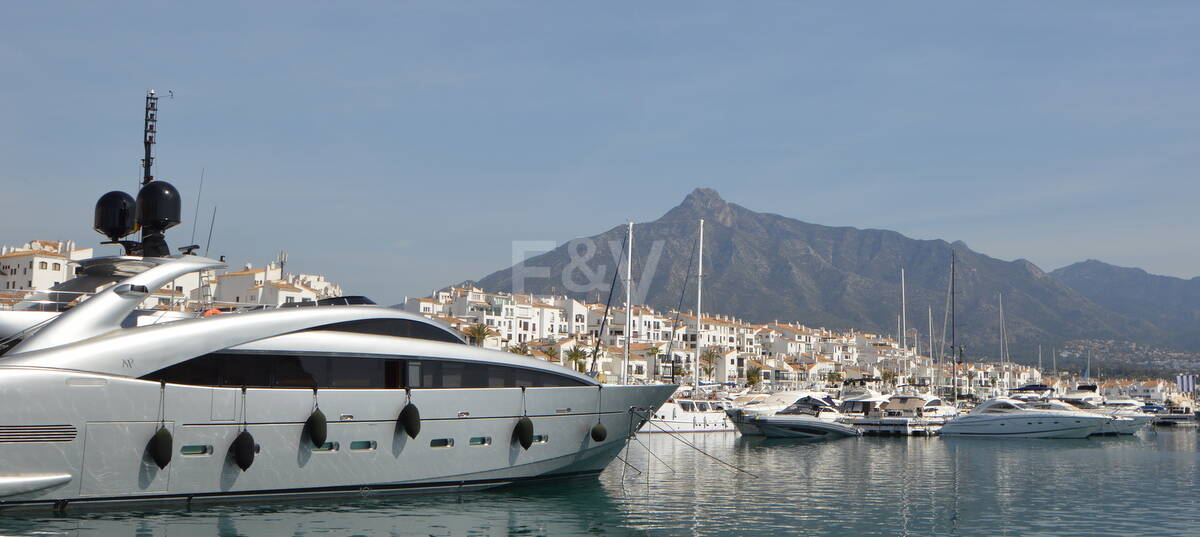 Villas Project in Nueva Andalucia, steps away from Puerto Banus