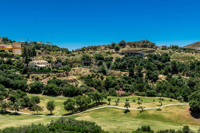 Impresionante villa en primera línea de golf en Marbella Club Golf Resort