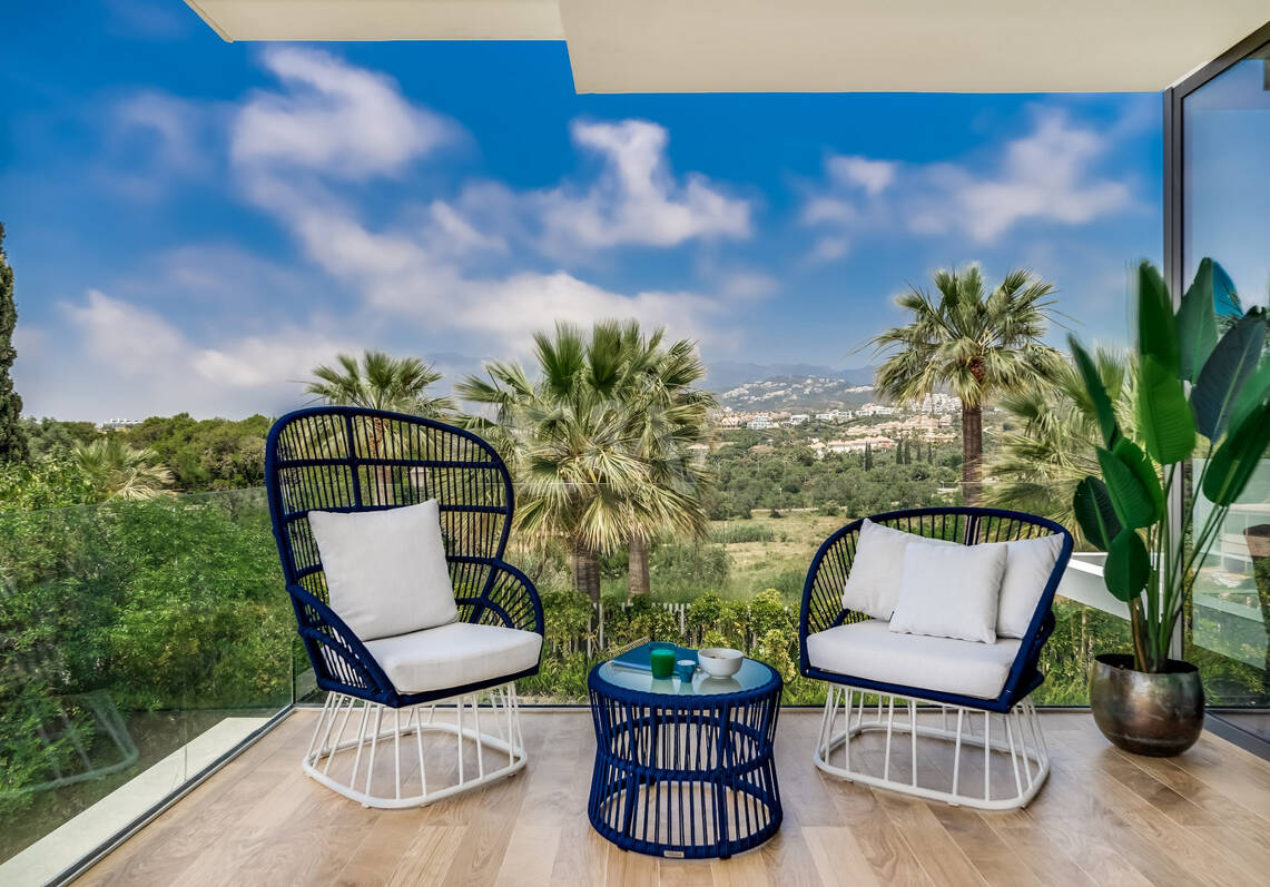 Moderne Luxusvilla in Strandnähe mit Meerblick. Preise ab €10,000 pro Woche