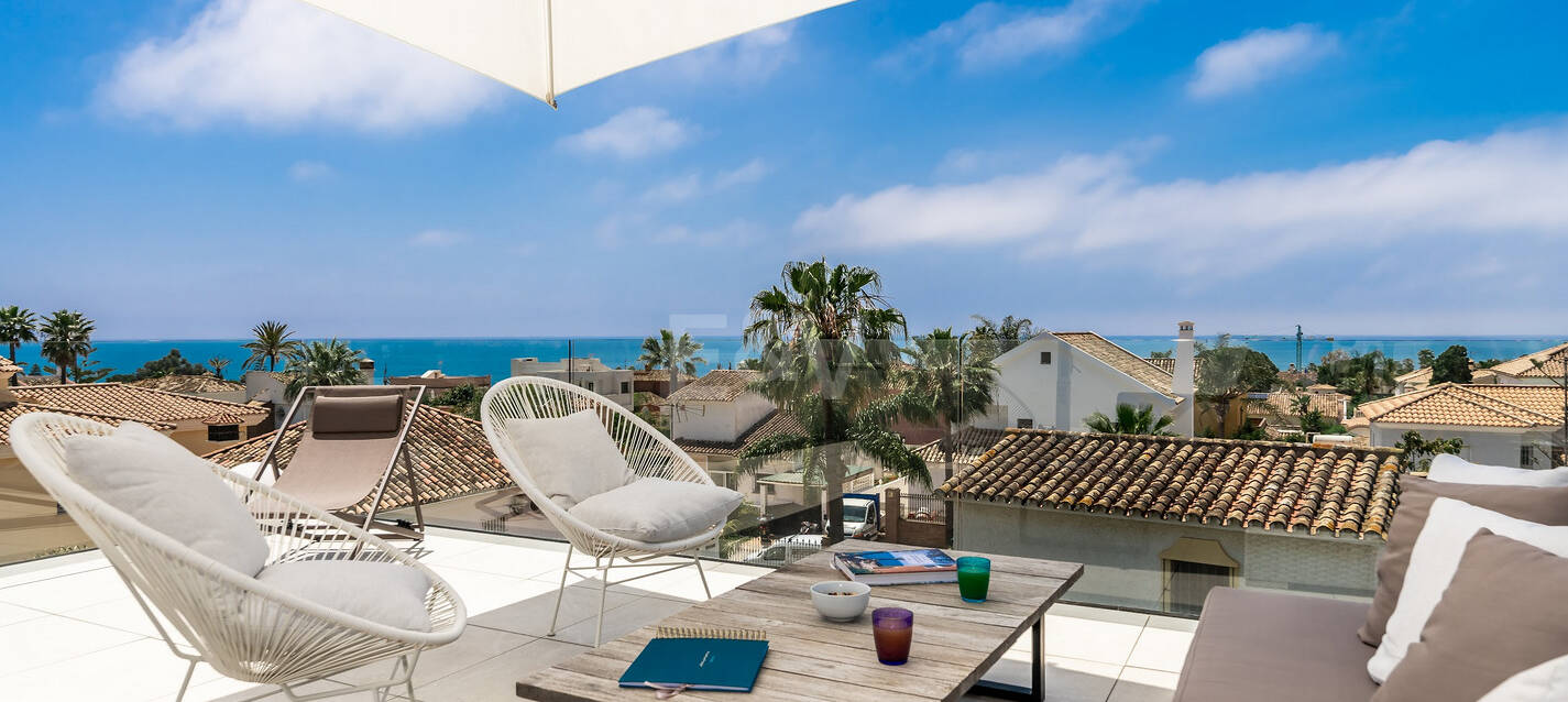 Lujosa villa moderna cerca de playa, vistas al mar. Precio desde €10,000 por semana